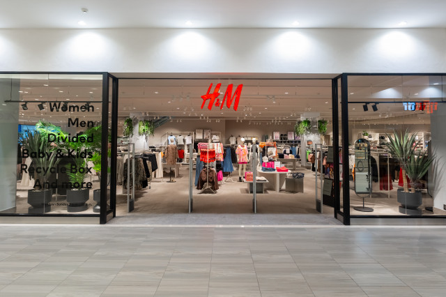 Phnom Penh City Receives H&M with Great Excitement