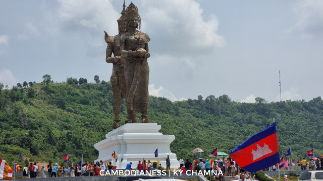 Preah Thong and Neang Neak Statues Grace Sihanoukville