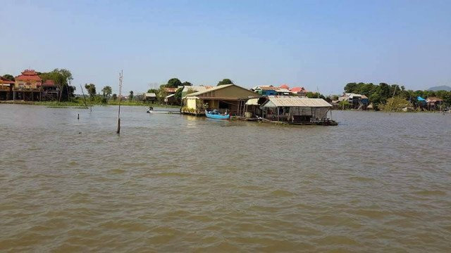 Floating Houses Dismantled on Tonle Sap to Protect the Environment
