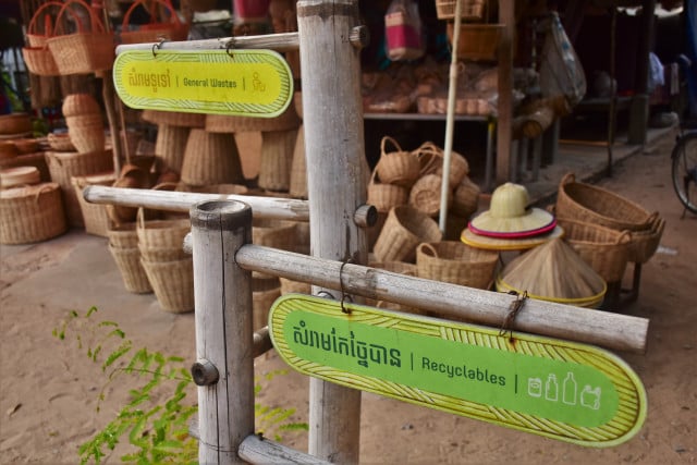 Reducing Plastic in Preah Dak