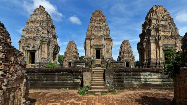 East Mebon: a Beautiful Temple in the Middle of a Lake-size Water Reservoir