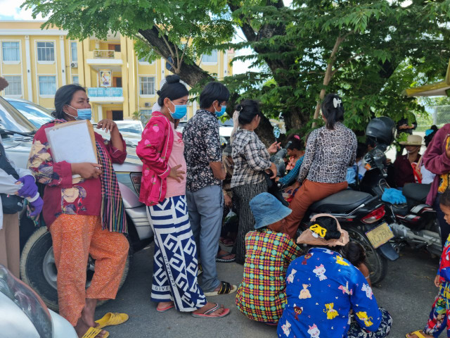 Tamok Residents Take Land Battle to PM