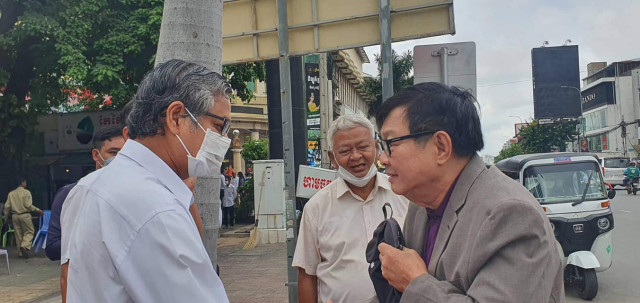 GDP Leaders Support Son Chhay at Court