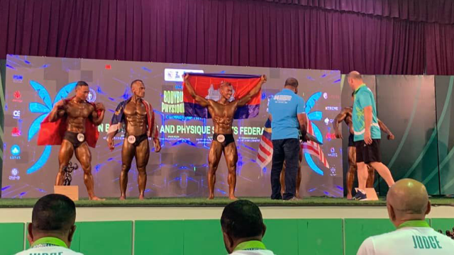 Bodybuilder Chheung Nora Wins Gold Medal