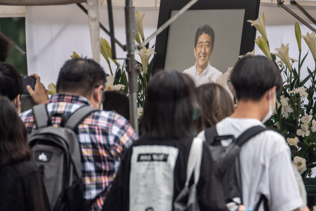 Abe murder suspect to undergo mental examination: reports
