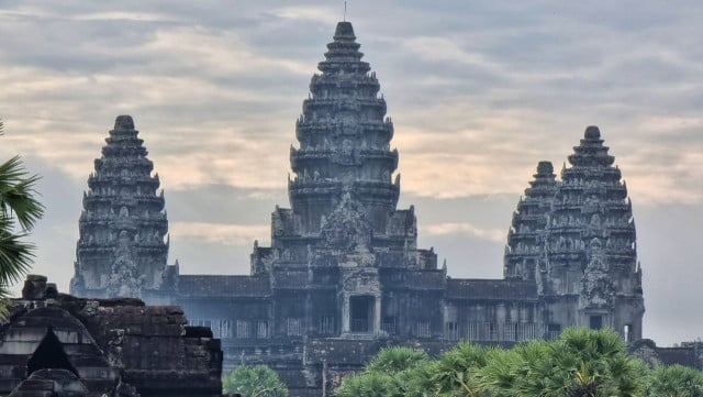 The Magnitude, Artistry and Beauty of Angkor Wat Never Fail to Fascinate Each and Everyone