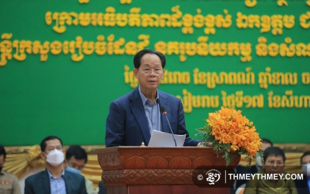 Angkor Builders Urged: Demolish Illegal Structures