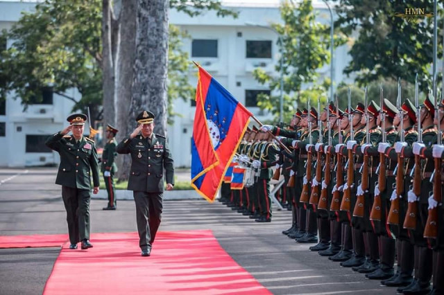 Cambodia, Laos Army Chiefs Pledge Closer Links