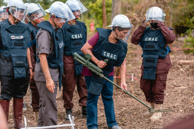 UN Official Kanni Wignaraja Calls Cambodia’s Demining Work Outstanding  