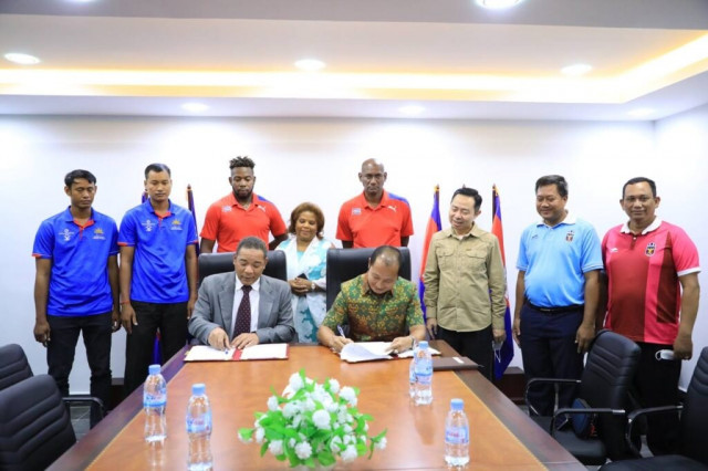 SEA Games: Cuban Coaches Sign contract with Cambodia’s Volleyball Federation
