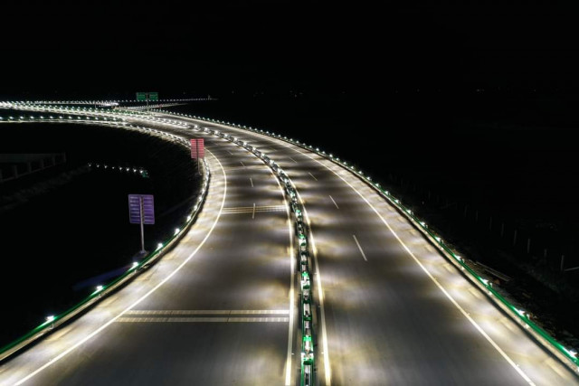 The Phnom Penh-Sihanoukville Expressway to Open for Free during October
