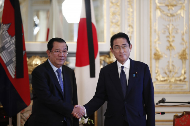 Japanese PM Seeks Backing for Investments