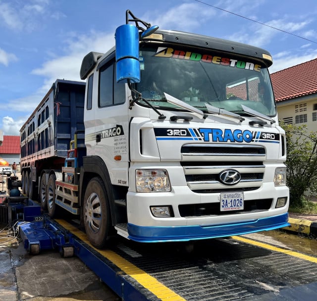 Curb Overloading, Truck Industry Warned