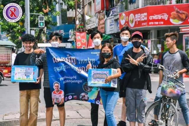 Young Cambodians Raise Money for a Children’s Hospital through a Motorbike Wash Event 