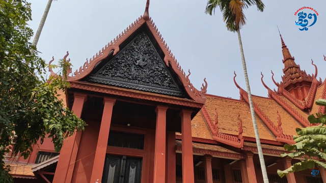 The National Museum Uses Special Care to Maintain its Century-Old Doors and Windows