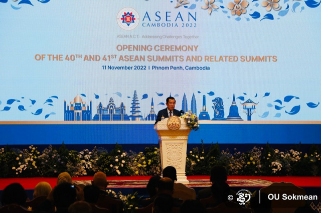 PM Opens ASEAN Summit With Vision of Opportunities