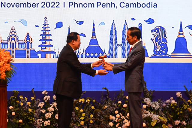 Cambodia Marks Handover of ASEAN Chairmanship to Indonesia 
