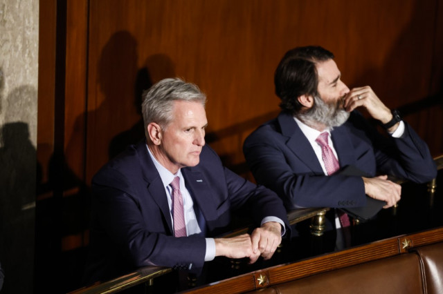 McCarthy bids to nail down final speaker votes as US House returns