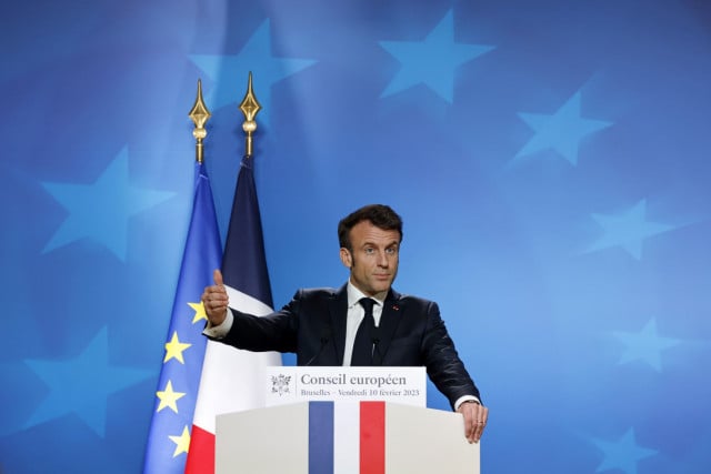 Macron warns impossible to send Ukraine jets in coming weeks