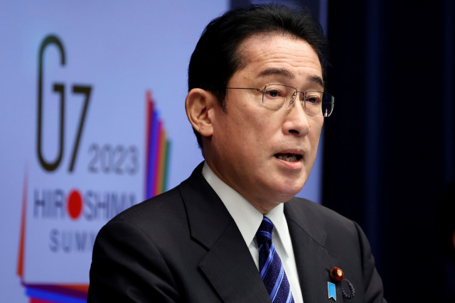 Japan PM under fire for linking loans to having babies