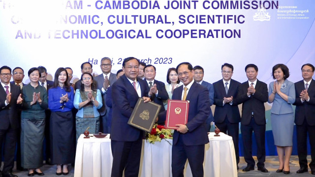 Economic Cooperation further promoted: Cambodian and Vietnamese FM 