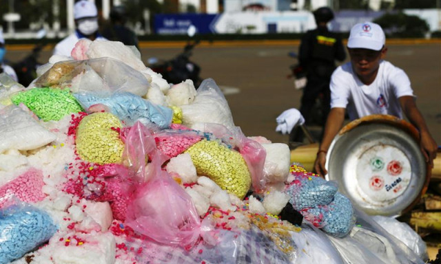 Cambodia arrests 2 foreigners for trafficking over 40 kg of illicit drugs: police