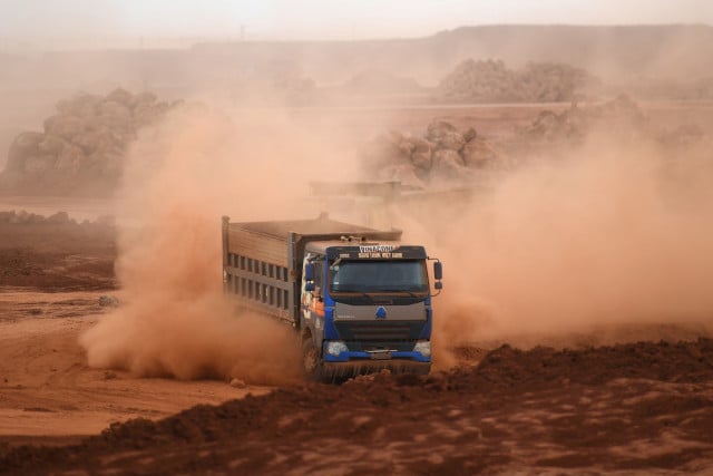 'Unbearable': Vietnam Airport Construction Dust Blankets Homes, School