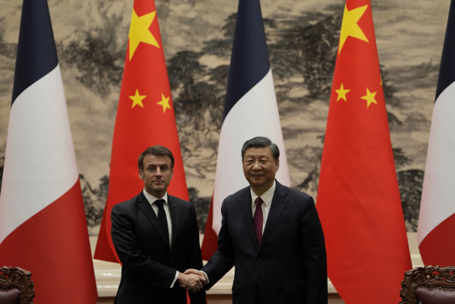 Macron Says Counting on Xi to 'Bring Russia to Its Senses'