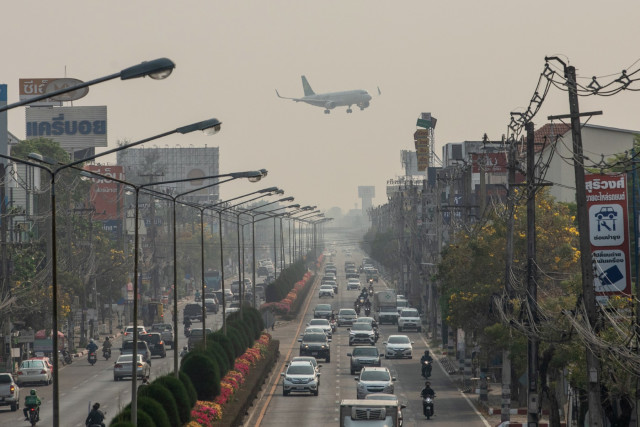 Work-from-home Order Issued as Thai city Chokes on Pollution