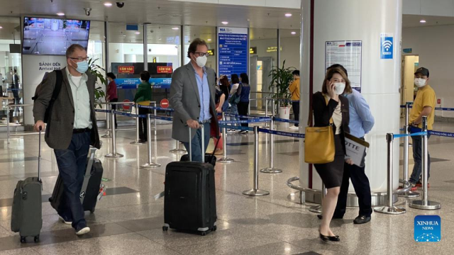 Increasing Demand Pushes up Airfares during Holiday Season in Vietnam