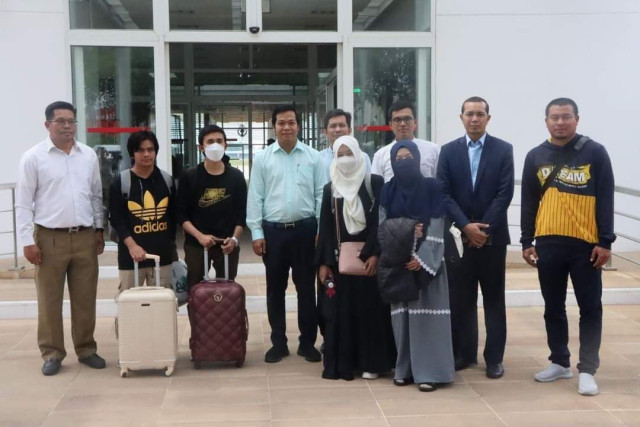 Cambodian Students in Sudan Safely Reached Home