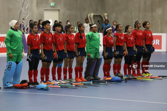 Cambodia's SEA Games Hockey Team Tries to Push the Limit 