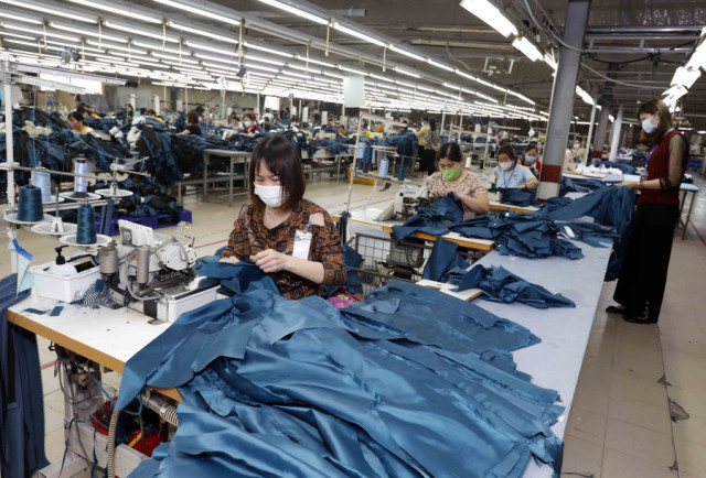 Vietnamese Manufacturers in Dire Need of Skilled Workers