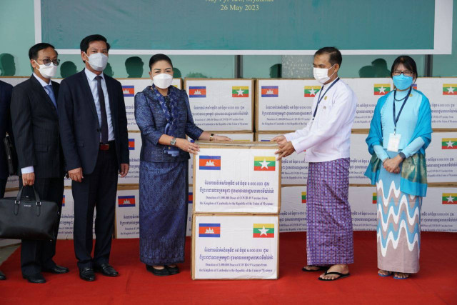 Cambodia Donates Covid Vaccines and Equipment to Myanmar 