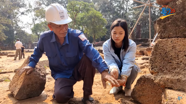 A 71-Year-Old Temple Restorer: The Young Walks Fast, the Old Knows the Way