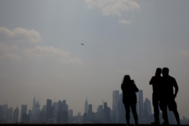 Smoke from Canadian Wildfires Cloaks Eastern US with Haze