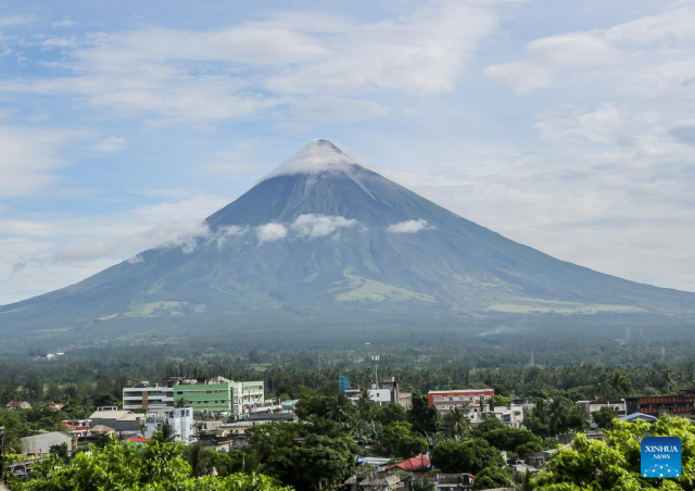 Philippines' Most Active Volcano Eruption May Last for Months: Volcanologist