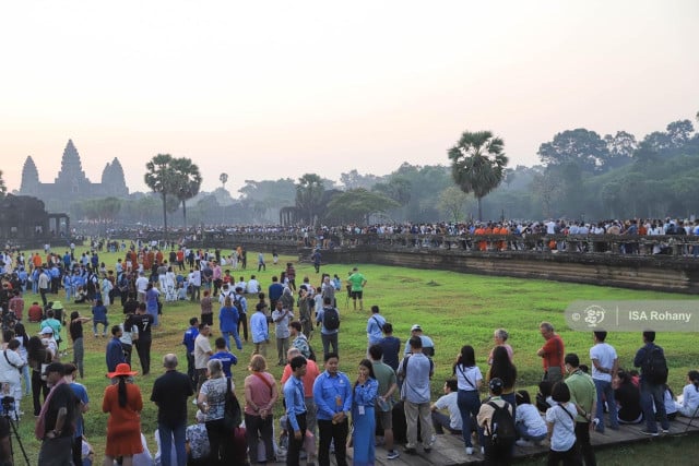 Int'l tourists to Cambodia expected to surpass pre-pandemic level in 2025: minister