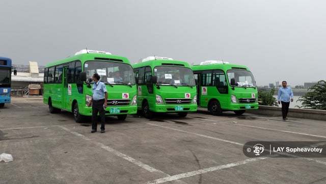 Migrant Workers in Cambodian Capital to Get Free Ride to Hometowns for Upcoming General Election: PM