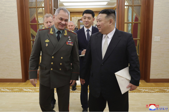 North Korean Leader Kim Jong Un Meets with Russian Defense Minister to Discuss Military Cooperation