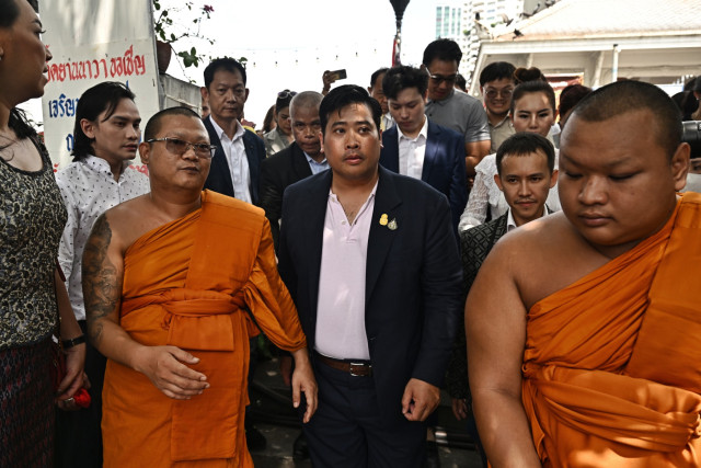 Thai King's Son Visits Temple on Surprise Trip to Kingdom