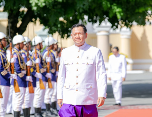 King Norodom Sihamoni Grants the title of Samdech to Hun Manet