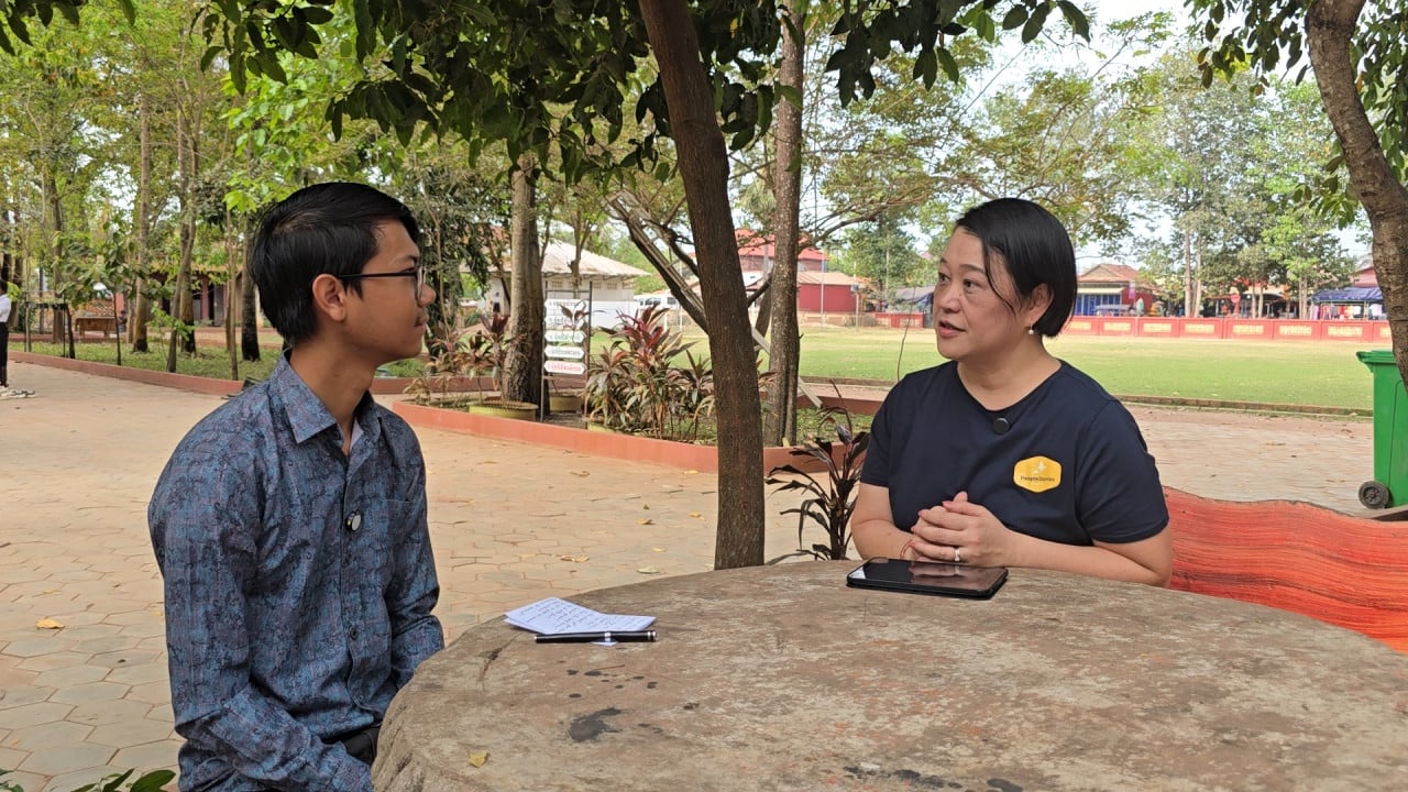 How a Former Working-Class Hong Konger Helps Rural Students of Siem Reap Province (VIDEO)