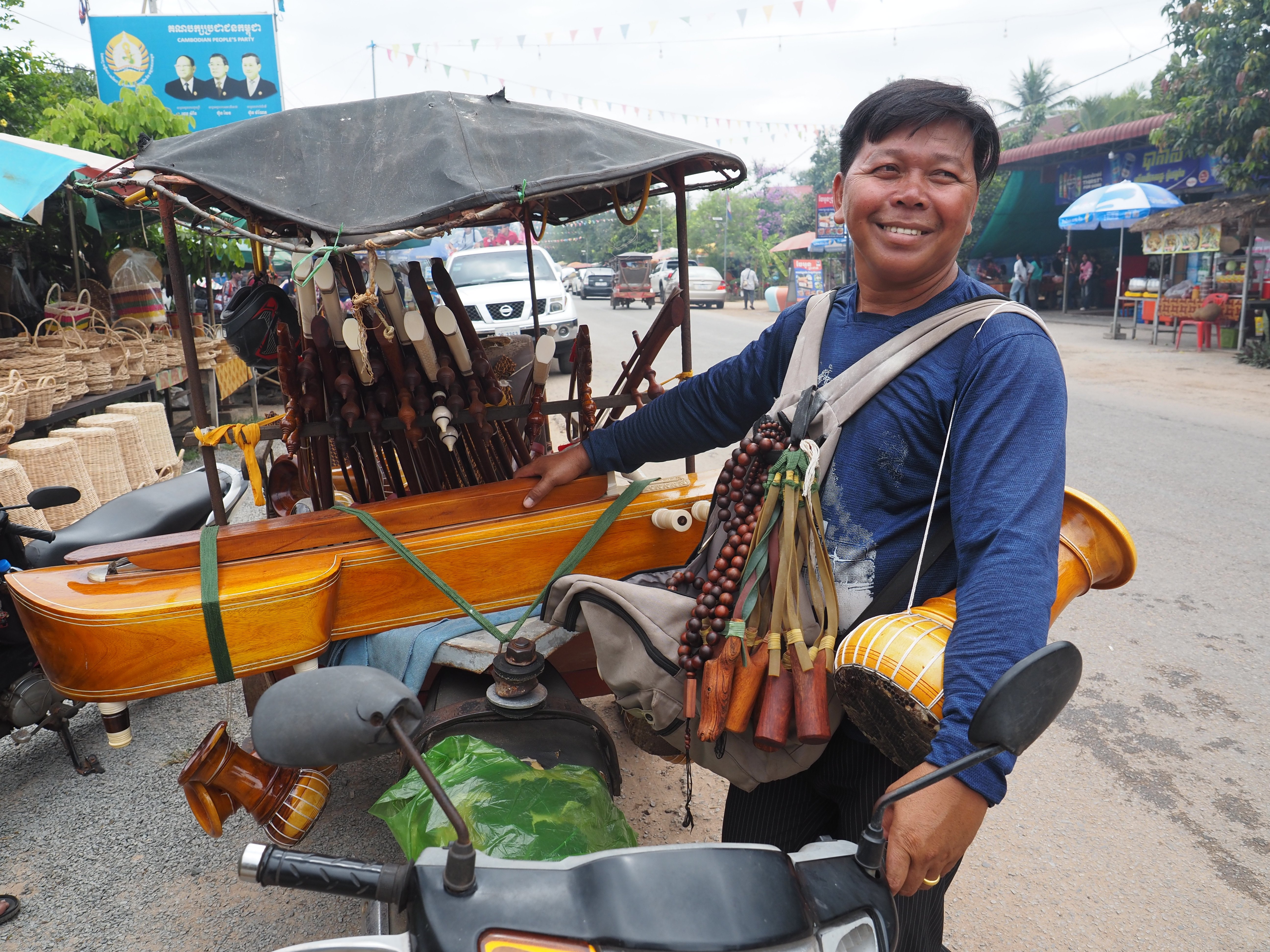 Tuk-Tuk Shop for Traditional Instruments